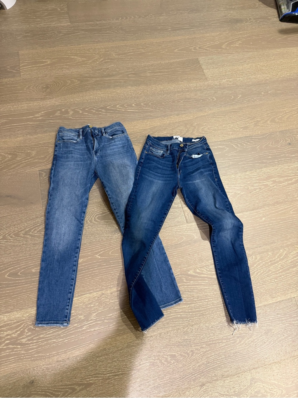 Frame Denim Women’s Skinny Jeans - Two Blue Washes
